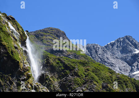 Wasserfall näher ansehen, verwunschenen Wald, Quelat, Aysen, Chile Stockfoto