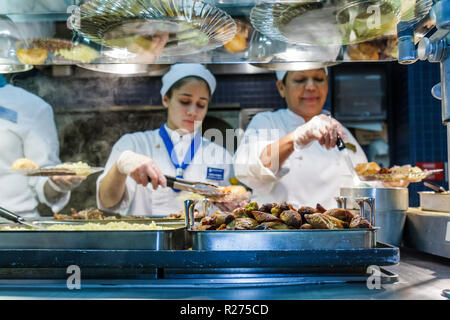 Miami Florida, North Miami, Johnson & Wales University, Open House, Häuser, Kochkunst, Studenten Schule, Gastfreundschaft, Karriere, Chefmantel, Krawatte, skul Stockfoto