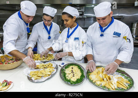 Miami Florida, North Miami, Johnson & Wales University, Open House, Häuser, Kochkunst, Studenten Schule, Gastfreundschaft, Karriere, Chefmantel, Krawatte, skul Stockfoto