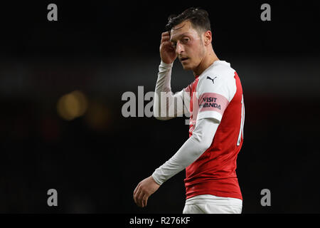 Mesut Ozil von Arsenal Arsenal v Wolverhampton Wanderers, Premier League, Emirates Stadium, London (Holloway) - 11. November 2018 Stockfoto