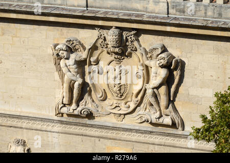 Wappen der Familie Borghese oder barocke Fassade & Skulptur des Hôtel des Monnaies" (1619) Villa oder Stadthaus Avignon Provence Stockfoto