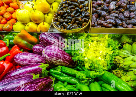 Frisches Gemüse Marktstand, Alicante Spanien Stockfoto