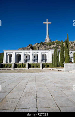 Das Tal der Gefallenen (Valle de los Caidos) Monument und Basilika in der Sierra de Guadarrama, in der Nähe von Madrid Spanien. Stockfoto