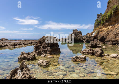 Küste von Okinawa von Gizeh Banta Klippe, Asato, Yaese, Shimajiri Bezirk, der Präfektur Okinawa, Japan Stockfoto