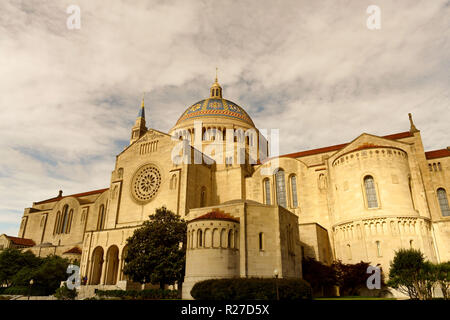 Basilika von Nationalheiligtum der Unbefleckten Empfängnis in Washington, DC Stockfoto