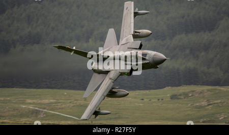 Royal Air Force RAF Tornado GR4 auf einem Training Mission niedrigen Niveau. Stockfoto