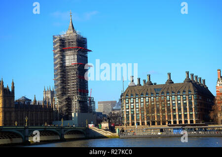 London, UK, 25. Februar 2018 Portcullis House auf die Westminster Bridge neben dem Parlamentsgebäude. Es bietet Büros für 213 Mitglieder der parliame Stockfoto