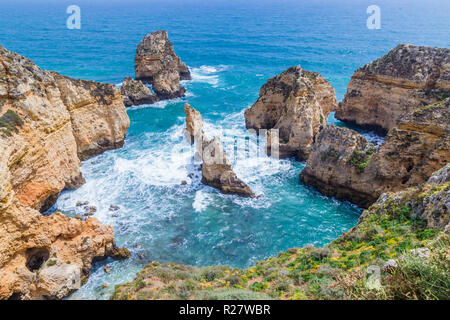 Ponta da Piedade Klippen in der Nähe von Lagos, Algarve, Portugal Stockfoto