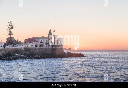 Wullf Schloss (Castillo Wulff) bei Sonnenuntergang - Vina del Mar, Chile Stockfoto