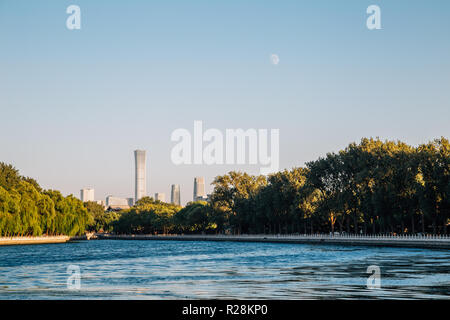 Shichahai Houhai See am Abend in Peking, China Stockfoto