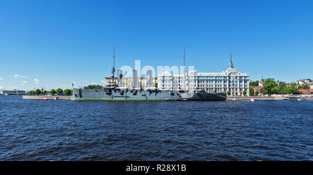 Der sowjetischen Revolution - ära Panzerkreuzer Aurora, Sankt Petersburg, Russland verankert. Stockfoto