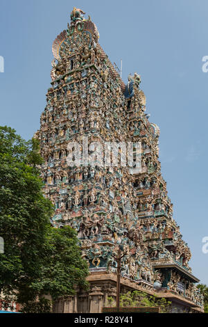 Südturm, Meenakshi Tempel, Madurai, Tamil Nadu, Indien Stockfoto