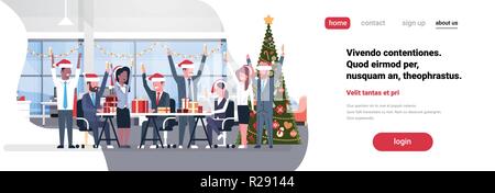 Business Team erhobenen Händen in modernen Büro eingerichtet Tanne Frohes neues Jahr frohe Weihnachten feier Konzept kopieren Raum horizontal Stock Vektor