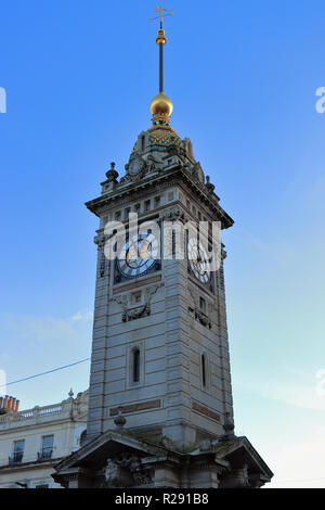 BRIGHTON, East Sussex, England, Großbritannien - 13 November 2018: Die Jubilee Clock Tower im Zentrum von Brighton, Brighton und Hove. Stockfoto