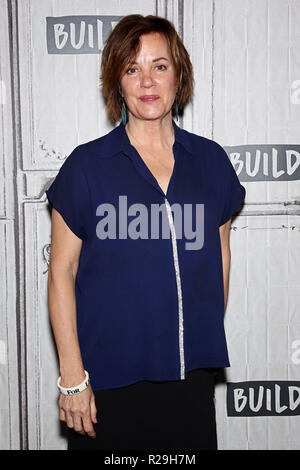 NEW YORK, NY - 19. April: Bauen Serie präsentiert Margaret Colin diskutieren die Aktuelle Saison der "Veep" am Bau Studio am 19. April 2017 in New York City. (Foto von Steve Mack/S.D. Mack Bilder) Stockfoto