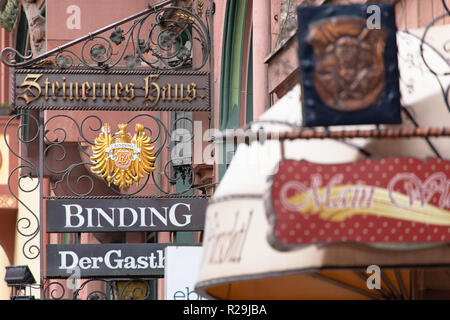 Zeichen in der Römerberg, Frankfurt, Hessen, Deutschland Stockfoto