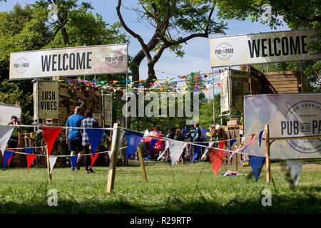 Kneipe im Park Festival, Badewanne Stockfoto