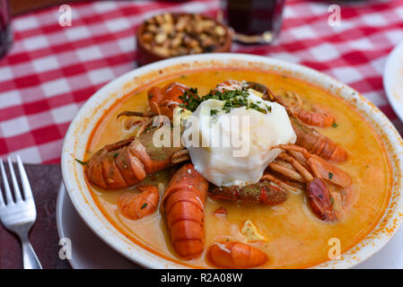 "Chupe de Camarones', ein traditionelles Garnele Gericht aus der Stadt Arequipa, Peru Stockfoto