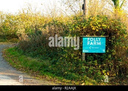 Folly Farm in der Nähe von Bristol, Zeichen, an den Eingang Stockfoto