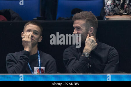 London, Großbritannien. 18. November 2018. David und Romeo Beckham während der NITTO ATP-Finale in London 2018 in der O2, London, England am 18. November 2018. Foto von Andy Rowland. Credit: Andrew Rowland/Alamy leben Nachrichten Stockfoto