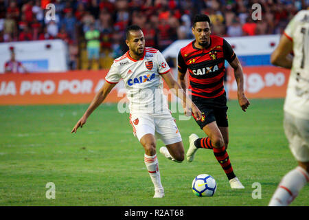 Recife, Brasilien. 18 Nov, 2018. Spiel beim Sport x Flamengo am Sonntag (18.), ein Gleiches gilt für die 35. Runde der brasilianischen Meisterschaft der Serie A 2018, gehalten in Ilha do Retiro, Recife, PE. Credit: Rafael Melo/FotoArena/Alamy leben Nachrichten Stockfoto