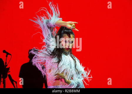 BARCELONA - 15.Juni: Rosalia (flamenco Sänger) führt in ein Konzert im Sonar Festival am 15. Juni in Barcelona, Spanien 2018. Stockfoto