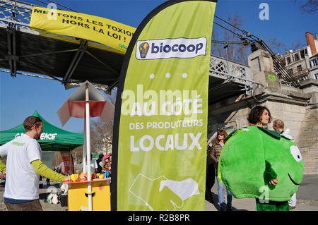 Greenpeace organisiert eine geschieht gegen Pestizide, Lyon, Frankreich zu protestieren Stockfoto