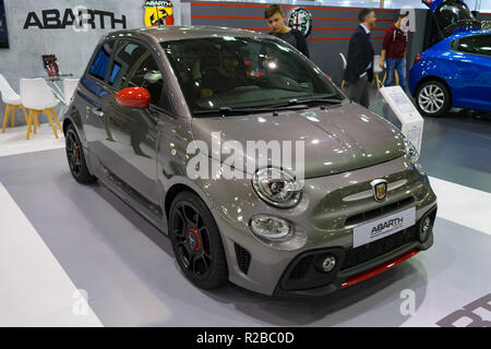 Ag. Kosmas, Griechenland - 10 November 2018: Fiat 500 Abarth 595 Stockfoto