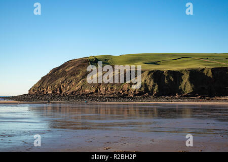 St. Bees Head an einem schönen Herbsttag mit Clear blue sky-St Bienen, Whitehaven, Cumbria Stockfoto