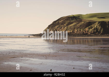 St. Bees Head an einem schönen Herbsttag mit Clear blue sky-St Bienen, Whitehaven, Cumbria Stockfoto