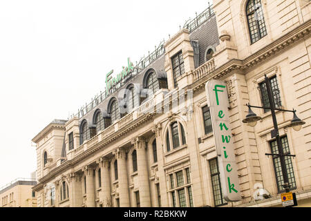 Newcastle upon Tyne/England - 10. Januar 2018: Newcastle Fenwick Gebäude Stockfoto