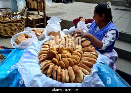 Traditionelle Brot - Markt in CARAZ. Abteilung der Ancash. PERU Stockfoto