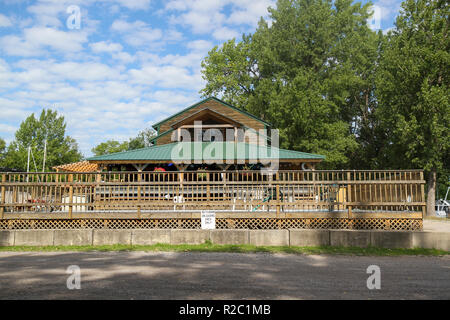 Zwei Helden Grill und Tiki Bar, North Hero, Vermont, United States Stockfoto