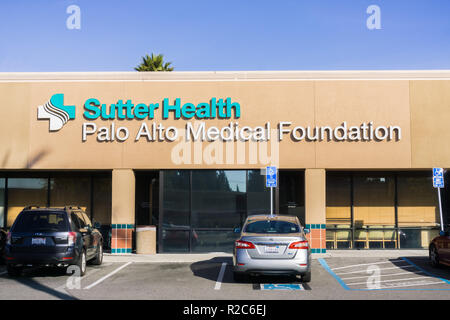 Dezember 27, 2017 Santa Clara/CA/USA - Sutter Gesundheit der Palo Alto Medical Foundation in Santa Clara, San Francisco Bay Area. Stockfoto