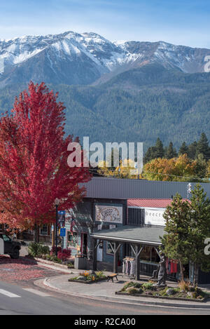 Die Innenstadt von Joseph, Oregon im Herbst. Stockfoto