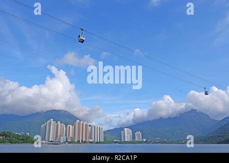 Der Transport Werkzeug Seilbahn- und Wohnbauten in Hongkong Stockfoto