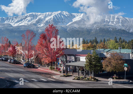 Die Innenstadt von Joseph, Oregon im Herbst. Stockfoto