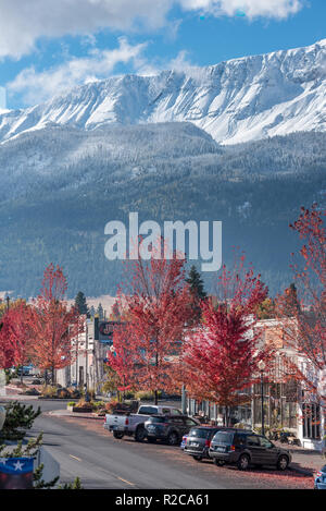 Die Innenstadt von Joseph, Oregon im Herbst. Stockfoto