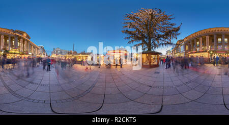 360 Grad Panorama Ansicht von Weihnachtsmart Stuttgart Königstraße