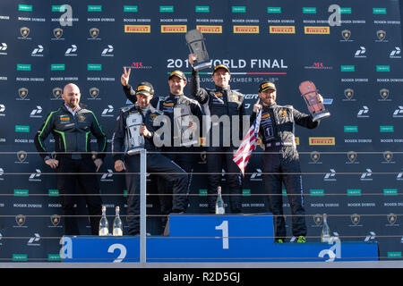 Vallelunga, Italien. 18 Nov, 2018. Lamborghini World Final 2018. Vallelunga Italien 18. November. Bin+LC Kategorien Fahrer auf dem Podium Credit: Fabio Pagani/Alamy leben Nachrichten Stockfoto