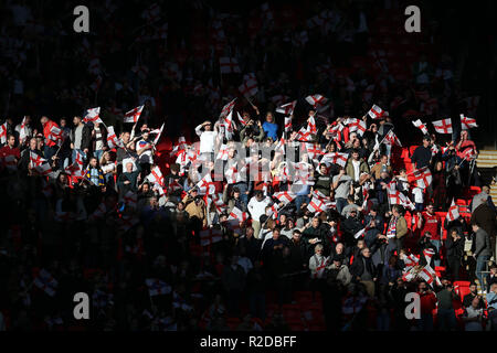 London, Großbritannien. 18 Nov, 2018. England Fans. UEFA Liga Nationen A, Gruppe 4, England - Kroatien im Wembley Stadion in London am Sonntag, den 18. November 2018. Bitte beachten Sie die Bilder sind nur für den redaktionellen Gebrauch bestimmt. pic von Andrew Obstgarten/Alamy leben Nachrichten Stockfoto