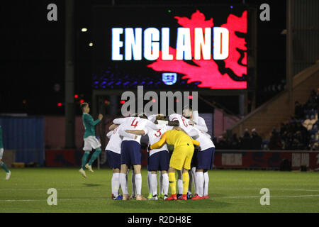 Colchester, Großbritannien. 19. November 2018. England U20 die Unordnung vor dem Internationalen Freundschaftsspiel zwischen England U20 und U20 an JobServe Gemeinschaft Stadion am 19. November 2018 in Colchester, England. (Foto von Matt Bradshaw/phcimages) Credit: PHC Images/Alamy leben Nachrichten Stockfoto