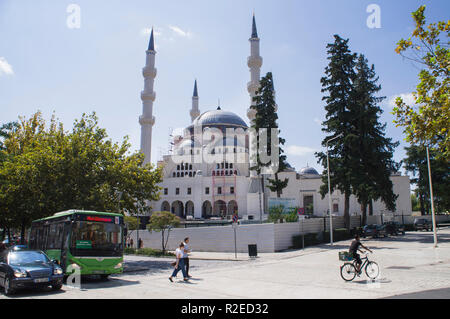 Die Große Moschee von Tirana (Namazgah Moschee, Xhamia e Namazgjase) wird derzeit in Tirana, Albanien, am 7. September 2018 gebaut. Wenn abgeschlossen, ich Stockfoto