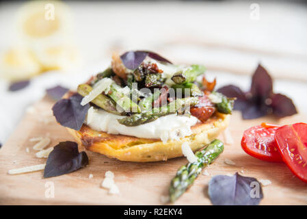 Gesund Spargel Burger Stockfoto
