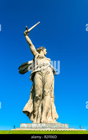 Das Vaterland ruft, eine kolossale Statue auf Mamayev Kurgan in Wolgograd, Russland Stockfoto