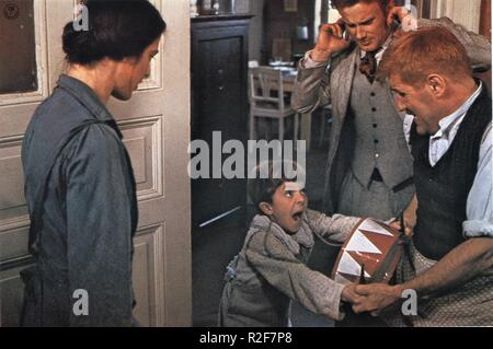 Die Blechtrommel das Zinn Jahr drum: 1979 West Deutschland Regie: Volker Schlöndorff Angela Winkler, David Bennent, Mario Adorf Goldene Palme Cannes 1979 Stockfoto