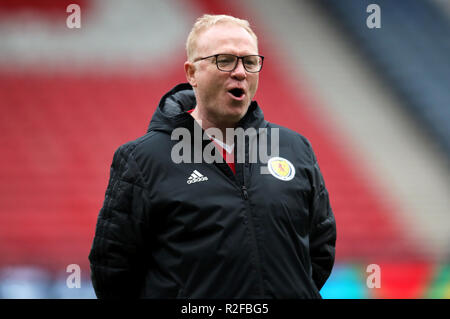 Schottland-Manager Alex McLeish während der Trainingseinheit im Hampden Park, Glasgow. DRÜCKEN SIE VERBANDSFOTO. Bilddatum: Montag, 19. November 2018. Siehe PA Story SOCCER Scotland. Bildnachweis sollte lauten: Jane Barlow/PA Wire. Stockfoto