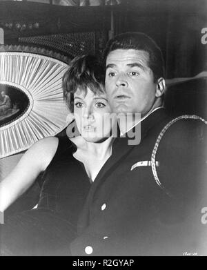 Die Amerikanisierung von Emily Jahr: 1964 USA Regie: Arthur Hiller Julie Andrews, James Garner Stockfoto