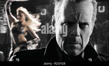 Frank Millers Sin City: eine Dame to Kill für Jahr: 2014 USA Regie: Frank Miller, Robert Rodriguez Bruce Willis Stockfoto