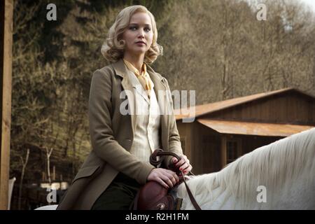 Serena Year: 2014 USA Regie: Susanne Bier Jennifer Lawrence Stockfoto